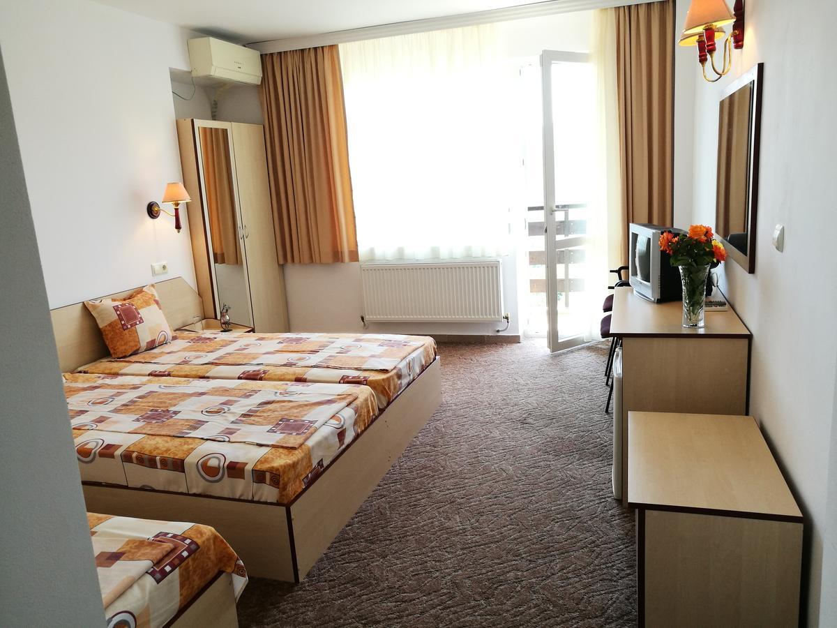 Family Hotel Lipite Tipchenitsa 外观 照片